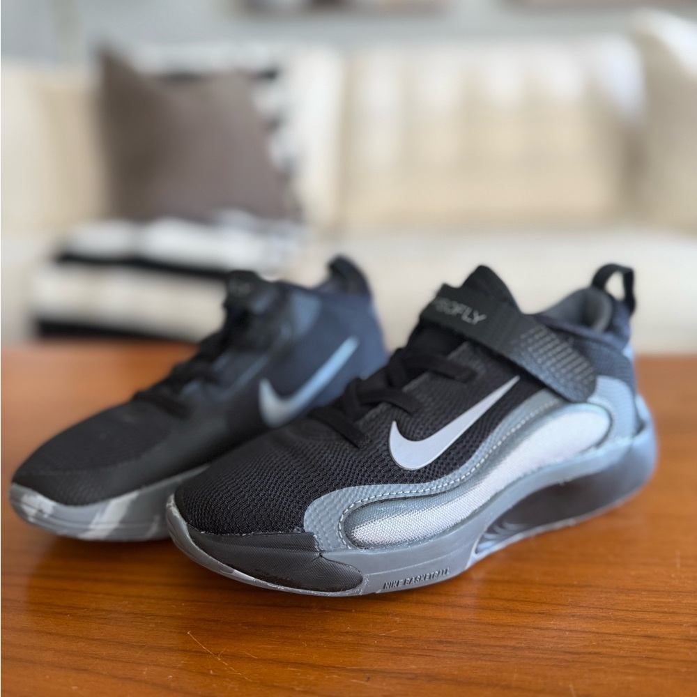 Nike IsoFly Basketball Shoes | size 13